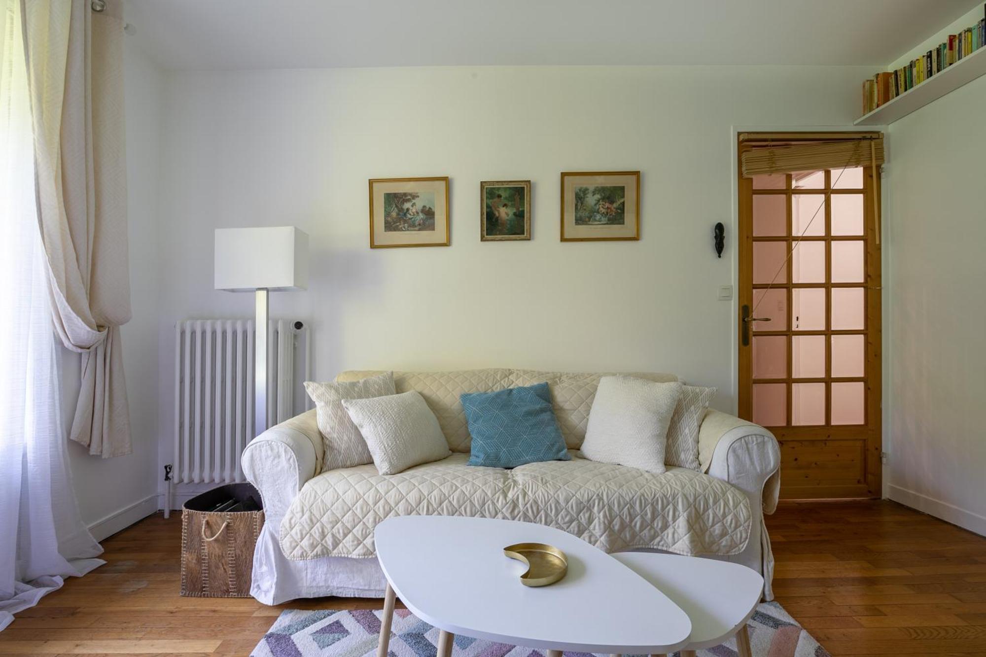 Le Chateaubriand - Calme, Balcon Et Parking Chatenay-Malabry Exterior photo